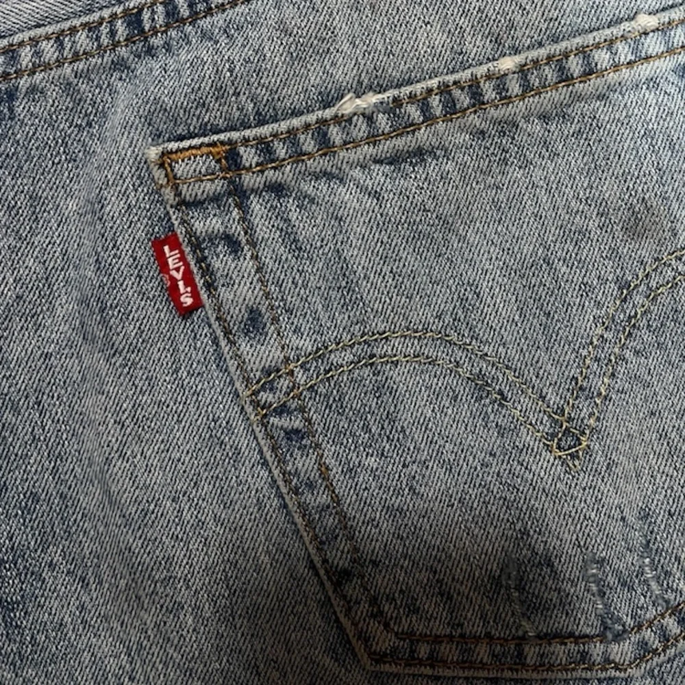 Levis Premium 501 Blue Distressed Denim Jean Shorts Frayed- Size 28